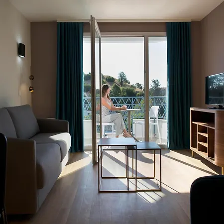 Four-guest Getaway In Appartamento Châtel-Guyon