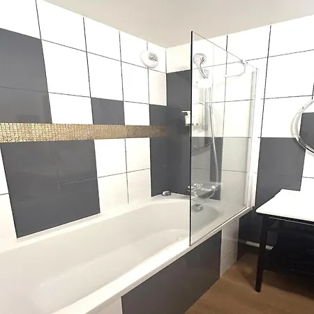 Appartamento Four-guest Getaway In