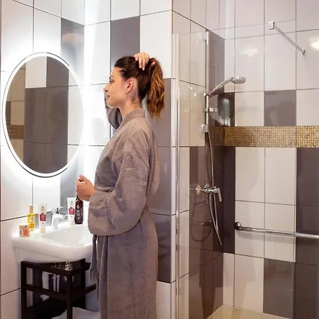 Four-guest Getaway In * Châtel-Guyon