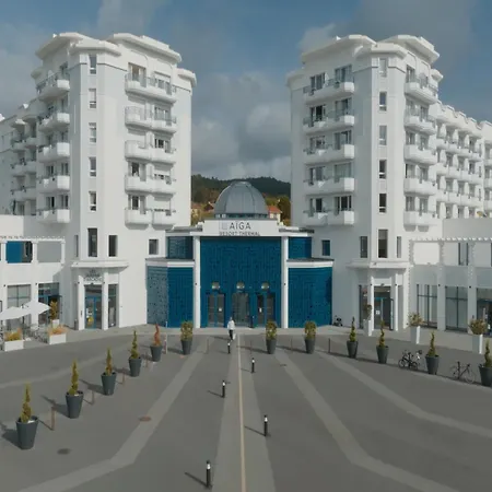 Four-guest Getaway In *
